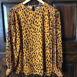 Leopard Top